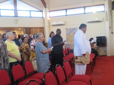 Whanau present Paula Moala to parish