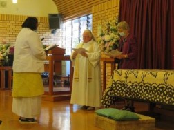 Mohukelesi and Rev. Shelley Walker